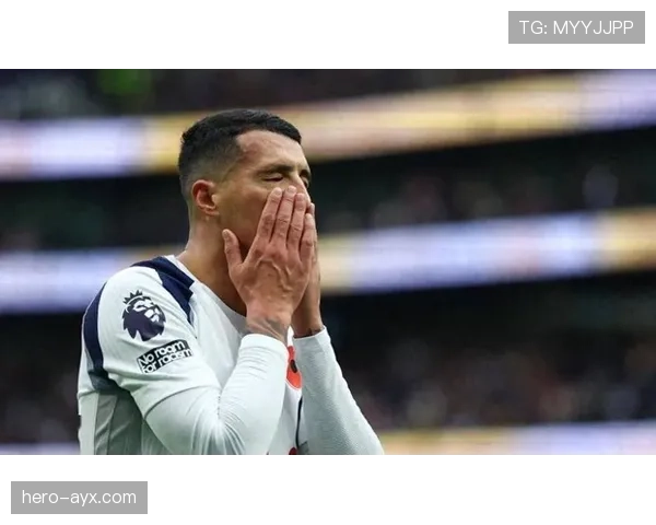 戴维斯强势助防，热刺状态回升剑指英超荣耀